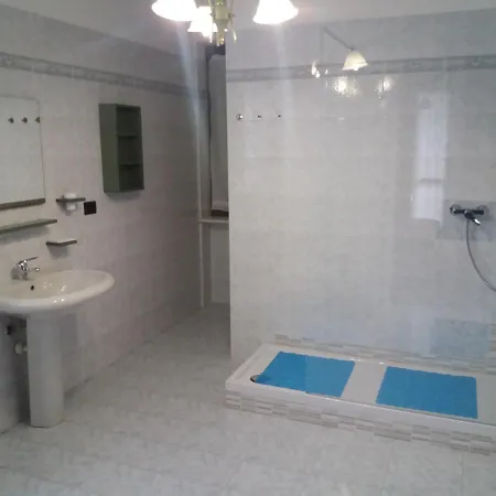 I Pini 3* Castagnito